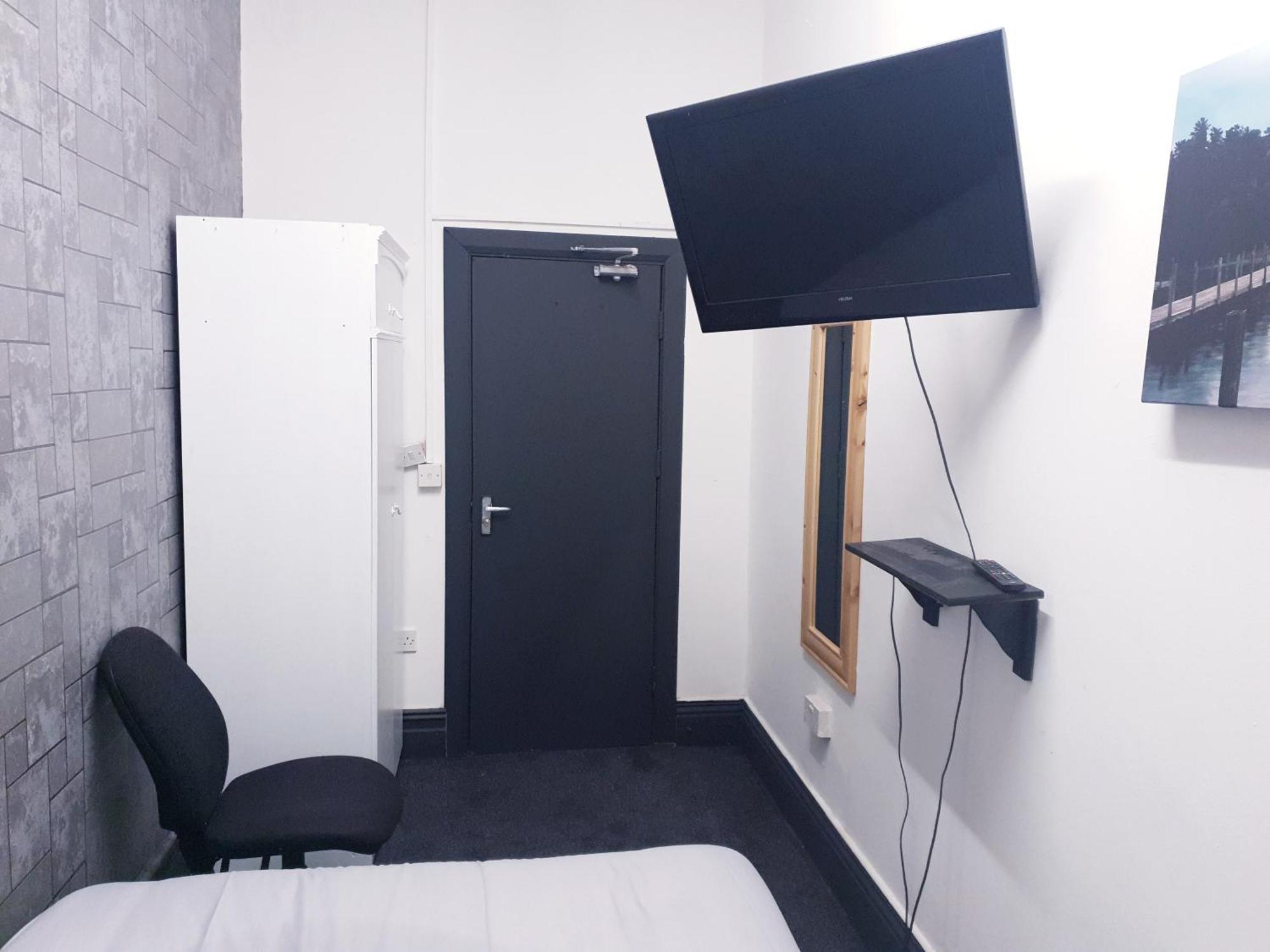 Townhouse 105 Hotel Huddersfield Room photo